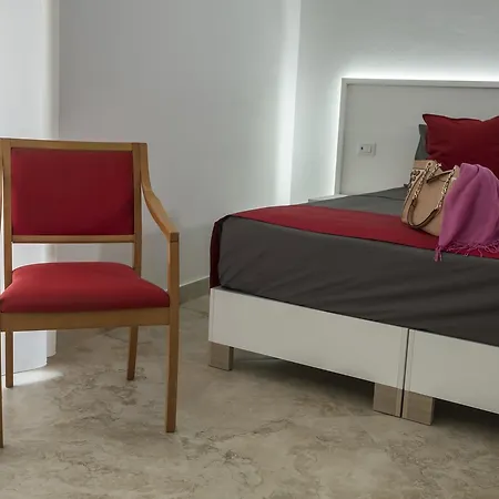 Palazzo Della Mura Bed & Breakfast 3*